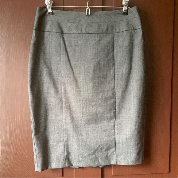 🌼3 for $20🌼 Gray pencil skirt - Picture 1 of 3